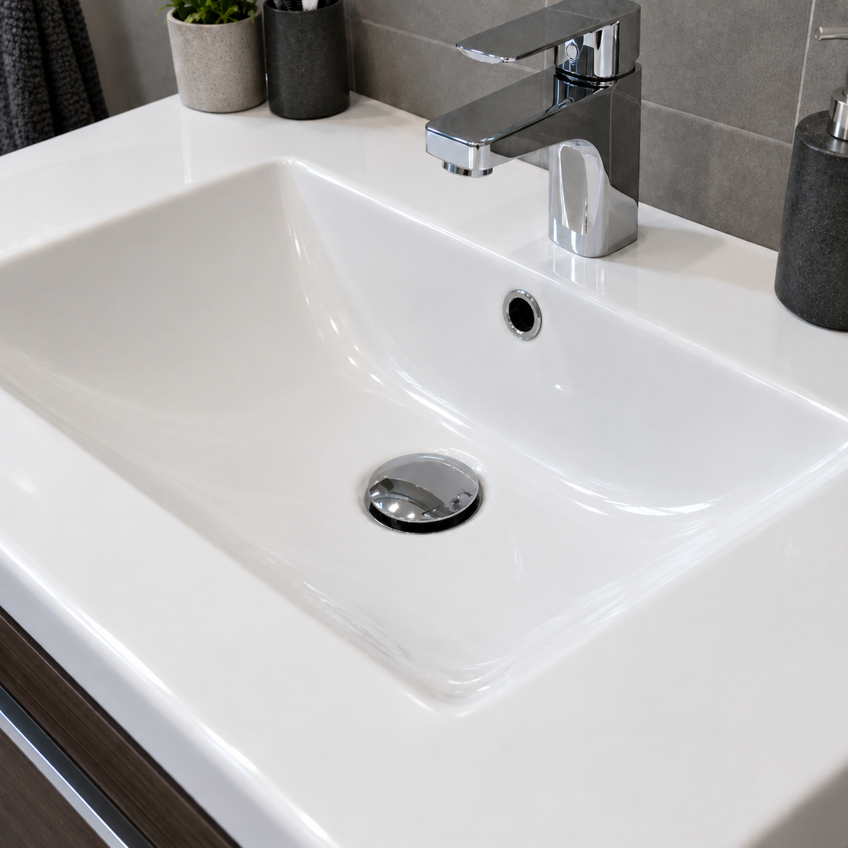 Sauberes Lavabo mit LAVO